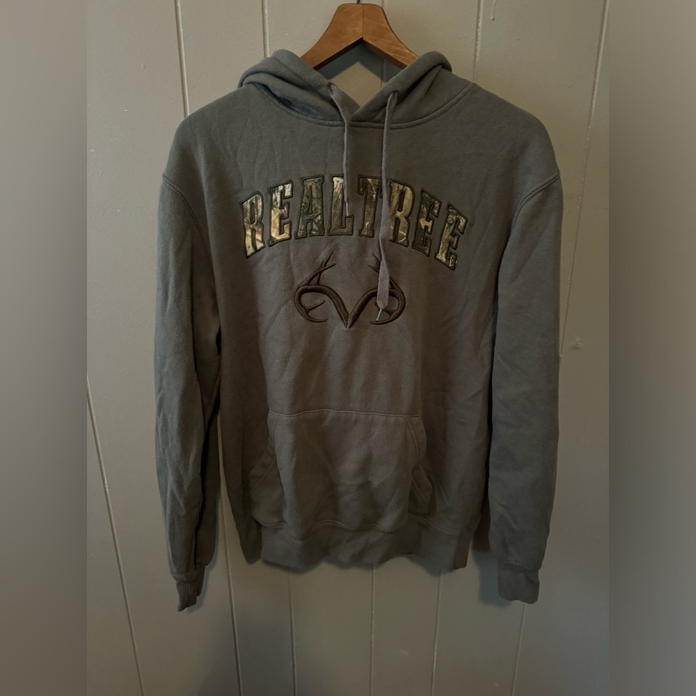 Real tree men’s M graphic hoodie pullover
